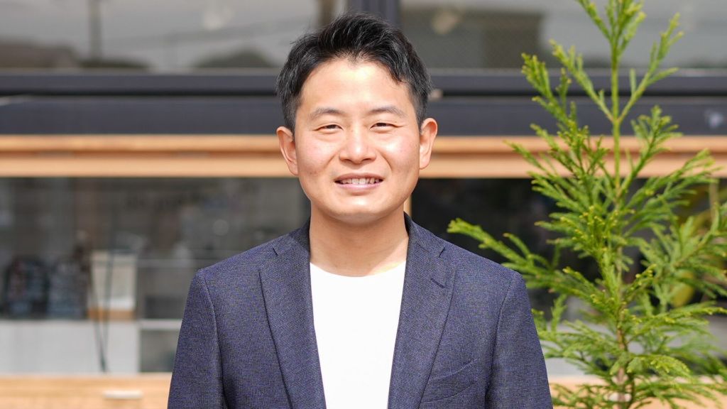 足立 恭平
